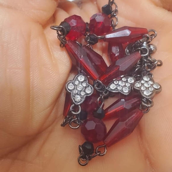 Red Glass Beads And Crystal Linked Necklace.🌴 - Picture 8 of 9